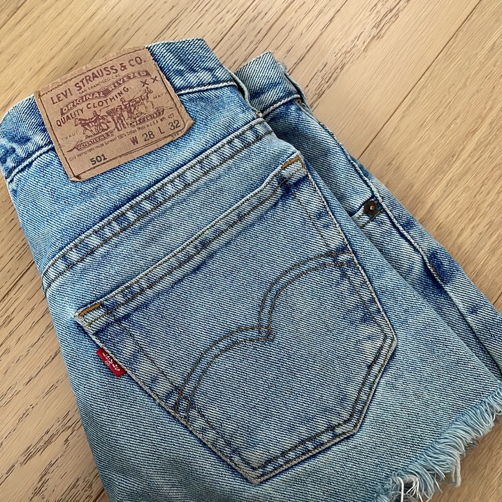High Waisted Levi’s 501 Jean Shorts